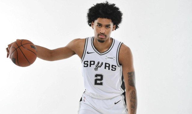 Shams：马刺榜眼哈珀左拇指韧带部分撕裂，或能赶上新赛季揭幕战